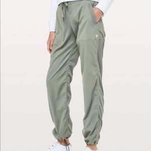 Dance studio Pant in Misty Meadow